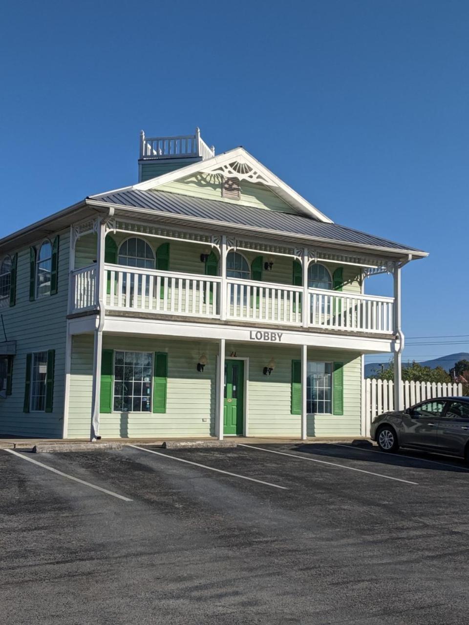 Key West Inn Chatsworth Exterior foto